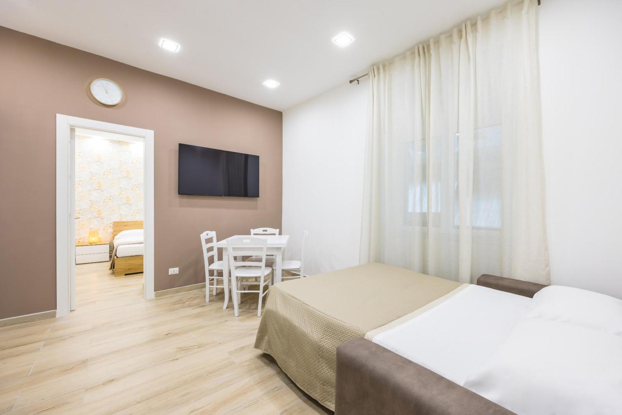 Dcr House Murales Apartment Naples