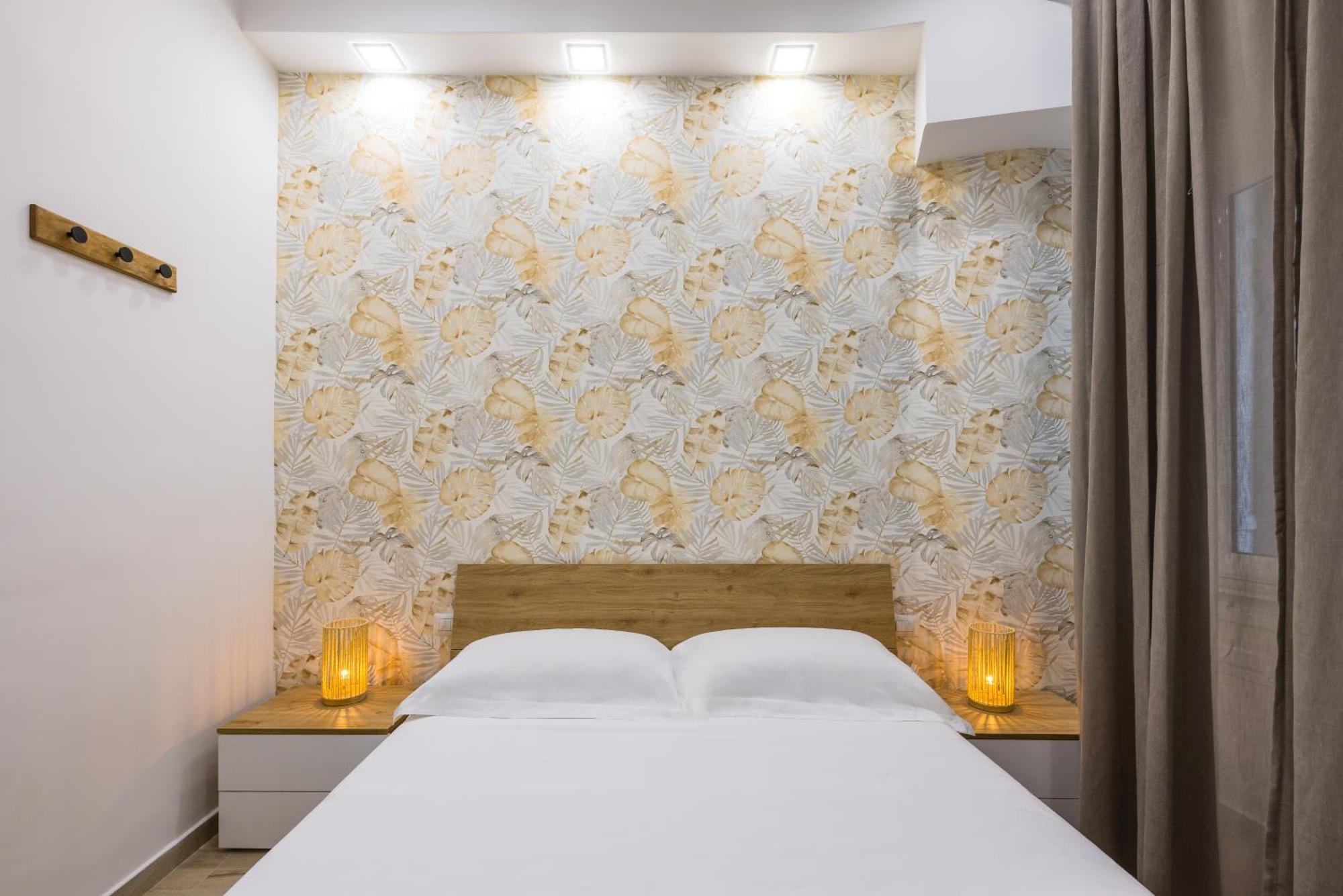 Apartment Dcr House Murales Naples